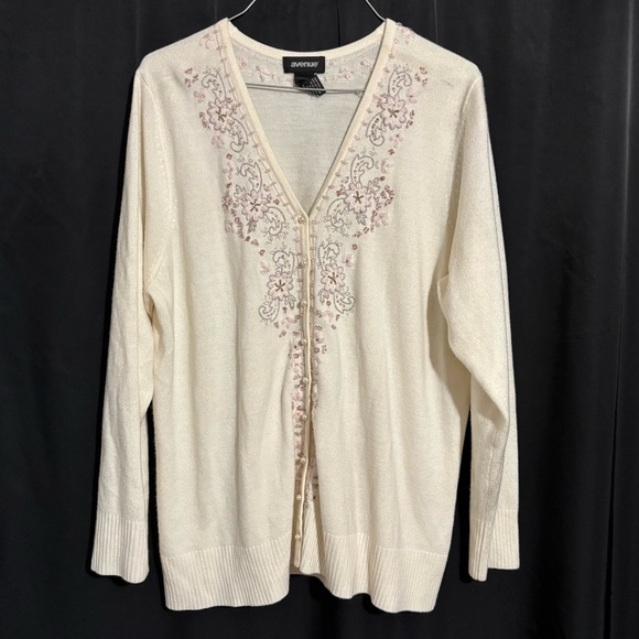 Avenue Button Front Embroidered Sequined Elegant Pearl Color Cardigan size 14/16 - Picture 2 of 7